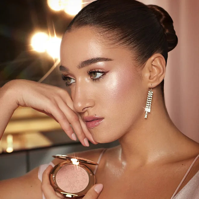 Хайлайтер Charlotte Tilbury Glow Glide Architect Highlighter Pillow Talk Glow / оттенок Pillow Talk Glow