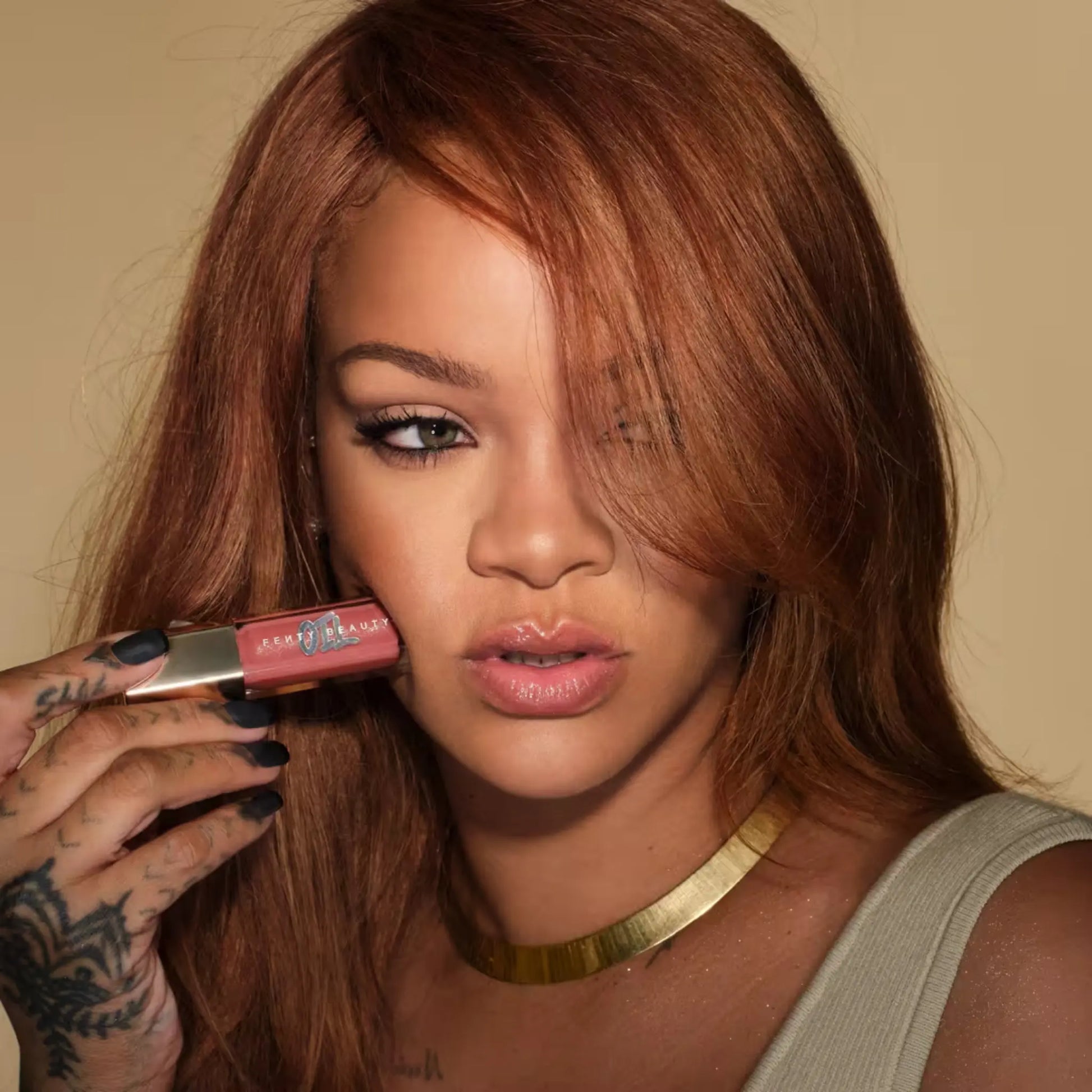 Блеск для губ Fenty Beauty — Bomb Luminizing Lip Oil 'N Gloss / Fu$$y Findy Uzbekistan