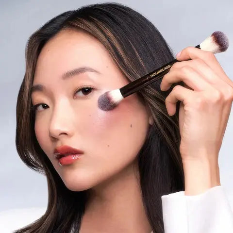 Двухсторонняя кисть / Hourglass Ambient® Lighting Edit Brush Hourglass