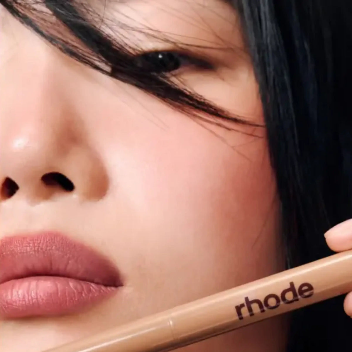 Карандаш Rhode Peptide Lip Shape / Lift rhode