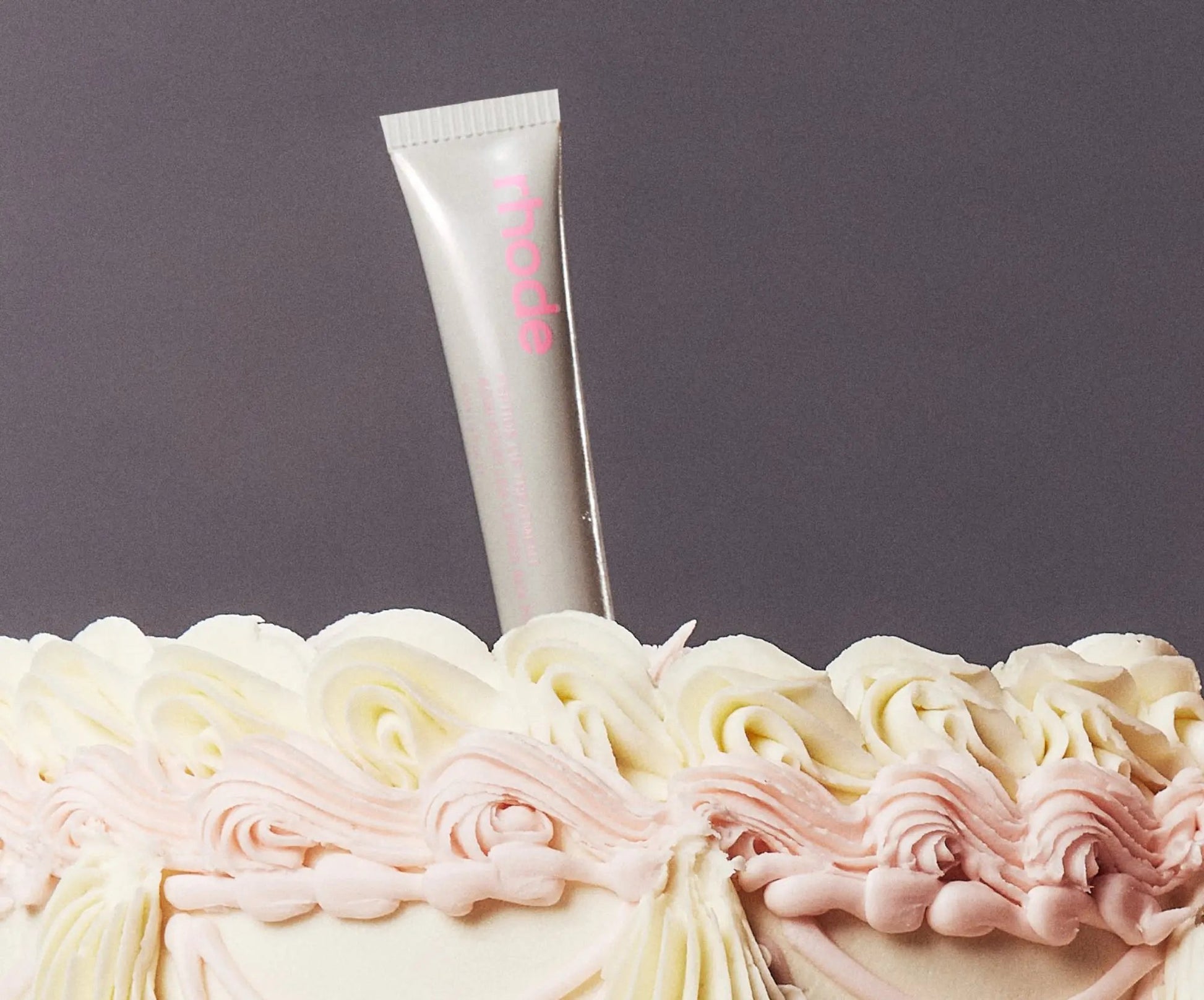 Бальзам для губ от Rhode / The Peptide Lip treatments rhode