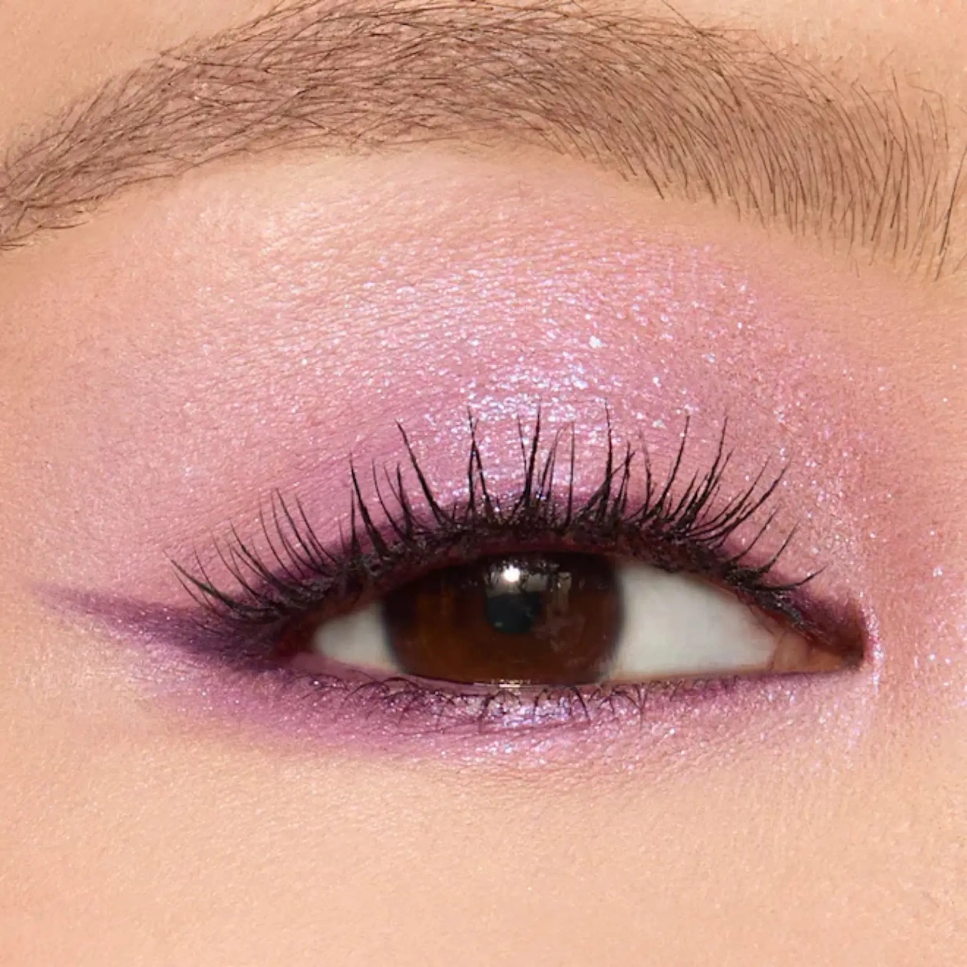 Палетка теней Charlotte Tilbury Eye Trends — Digital Lilac Findy Uzbekistan