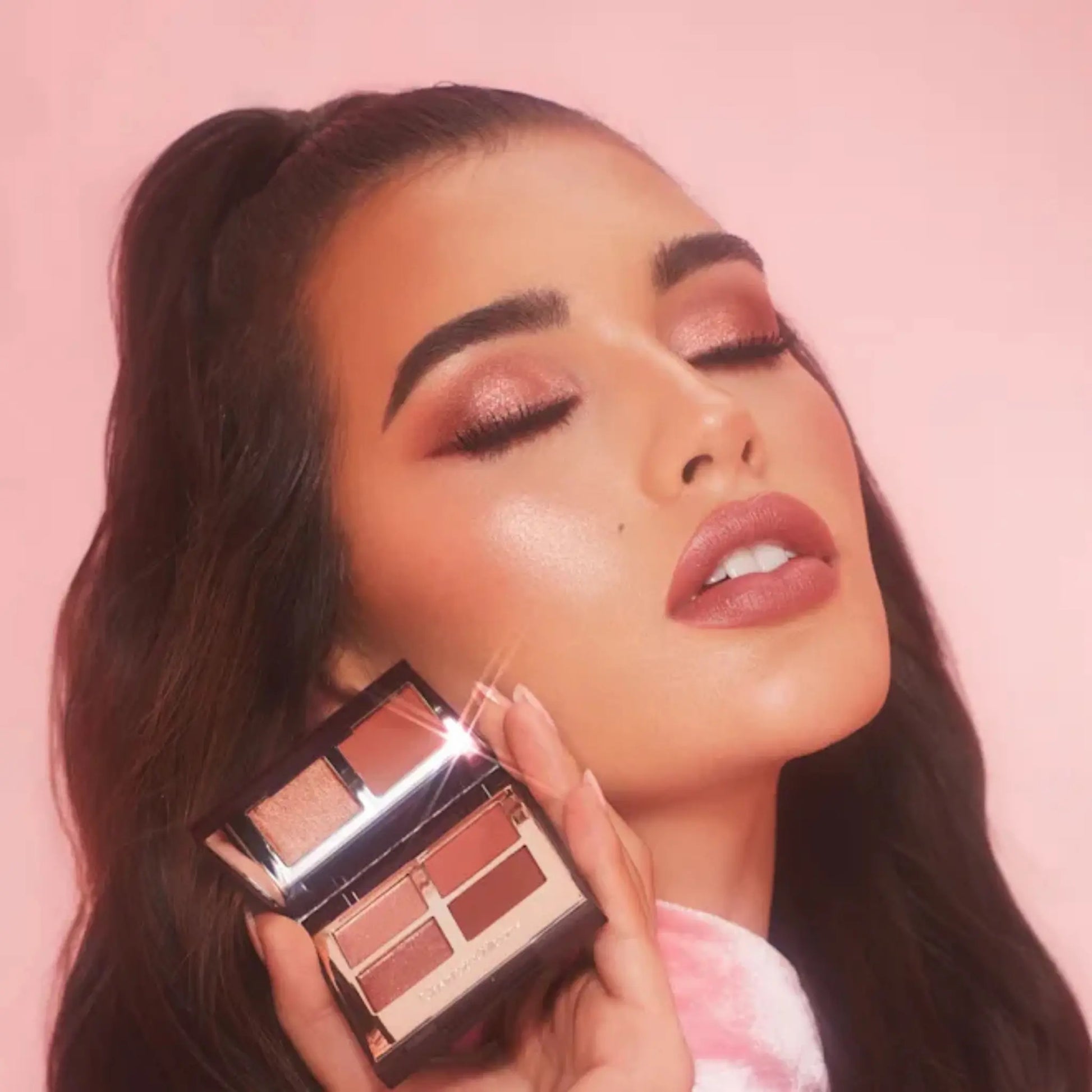 Палетка теней Charlotte Tilbury — Luxury Palette / Pillow Talk Dreams Findy Uzbekistan