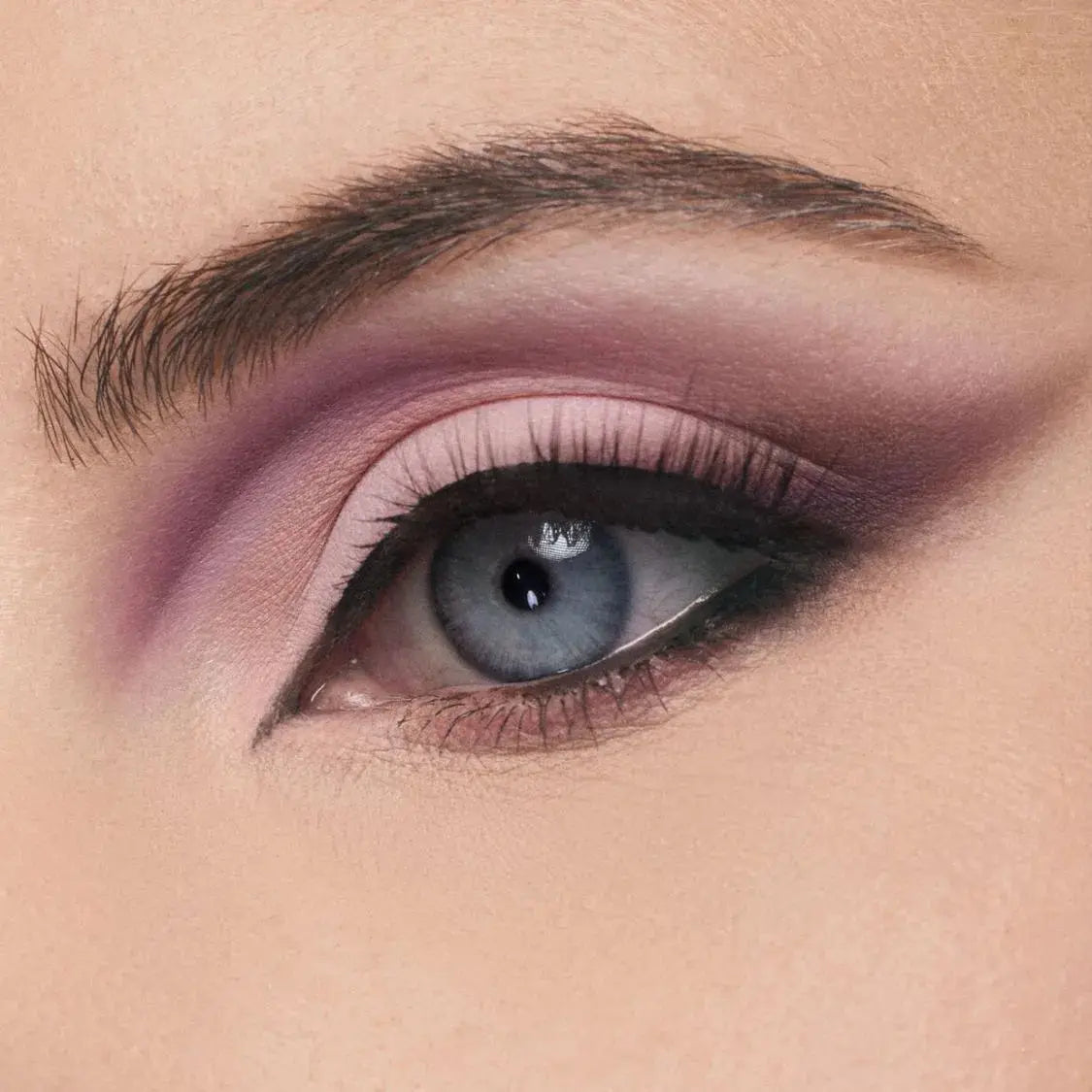 Палетка теней для век Huda Beauty — Matte Cool Obsessions Findy Uzbekistan