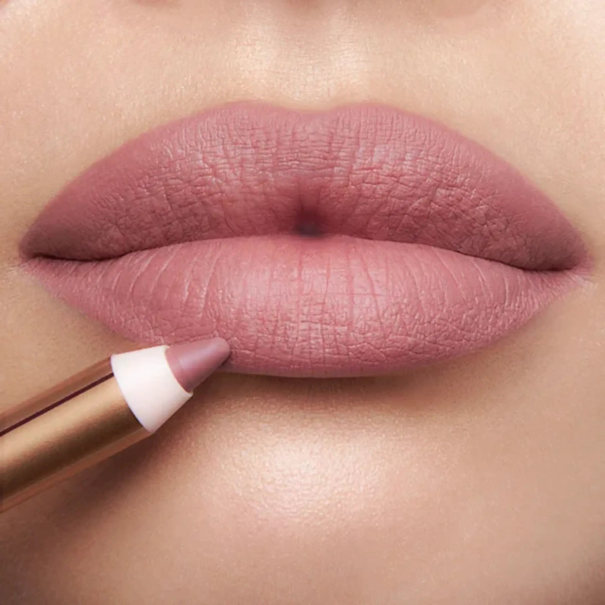 Подарочный набор Charlotte Tilbury Mini Viral Beauty Icons Findy Uzbekistan