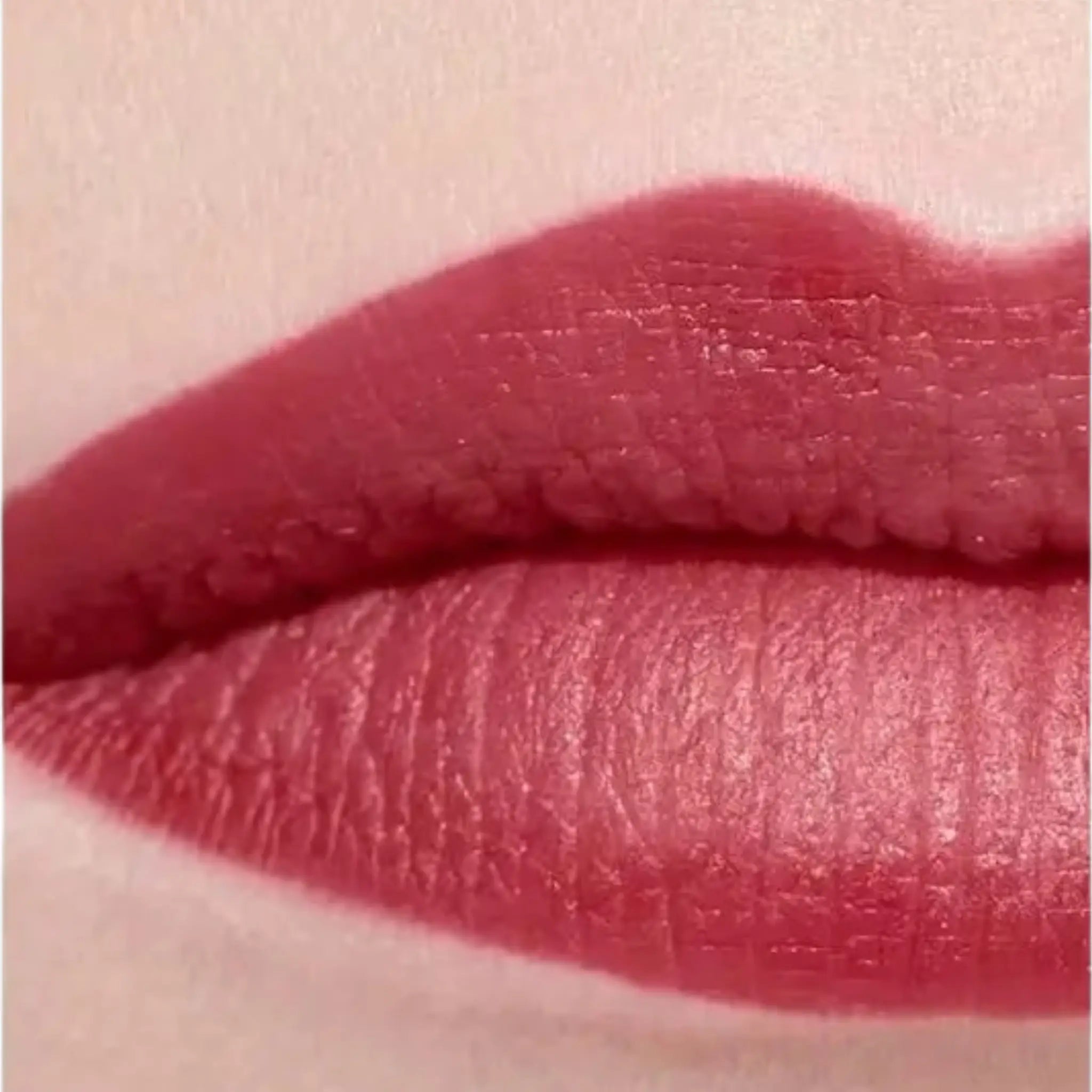 Помада / Chanel rouge velvet lipstick / 64 eternelle Chanel