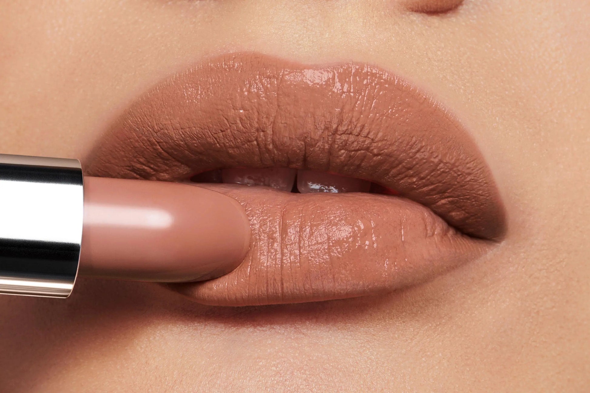 Помады / Dior rouge lipstick / 200 nude touch satin Dior