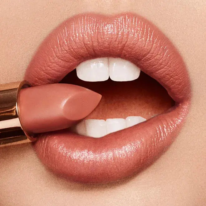 Помада Charlotte Tilbury Lipstick K.I.S.S.I.N.G / оттенок Stoned Rose Charlotte Tilbury
