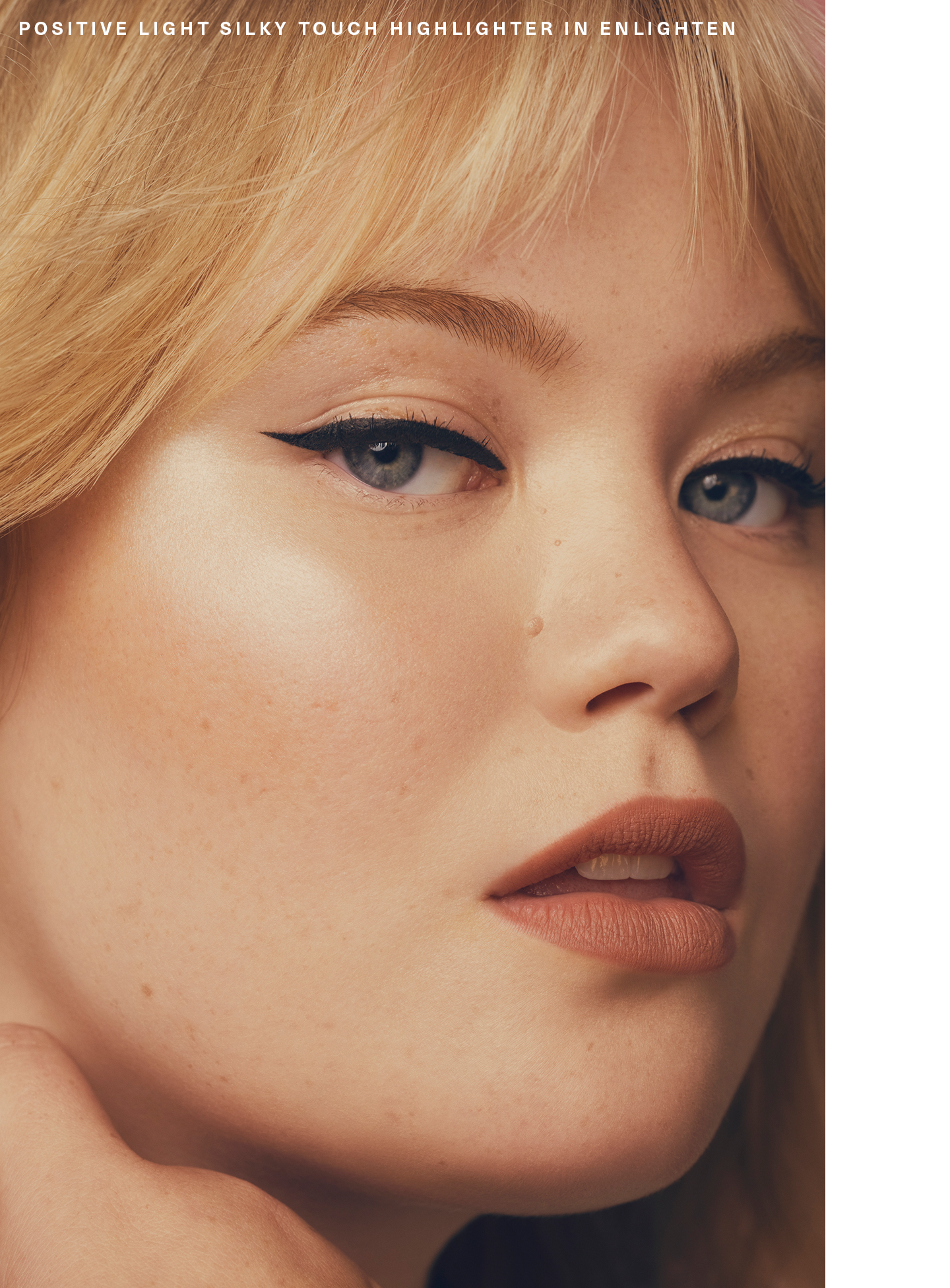 Хайлайтер Rare Beauty Positive Light Silky Touch Rare Beauty