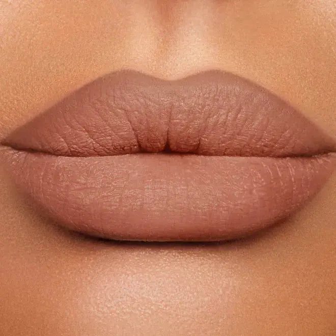 Карандаш для губ Charlotte Tilbury Lip Cheat Iconic Nude / оттенок Iconic Nude Charlotte Tilbury