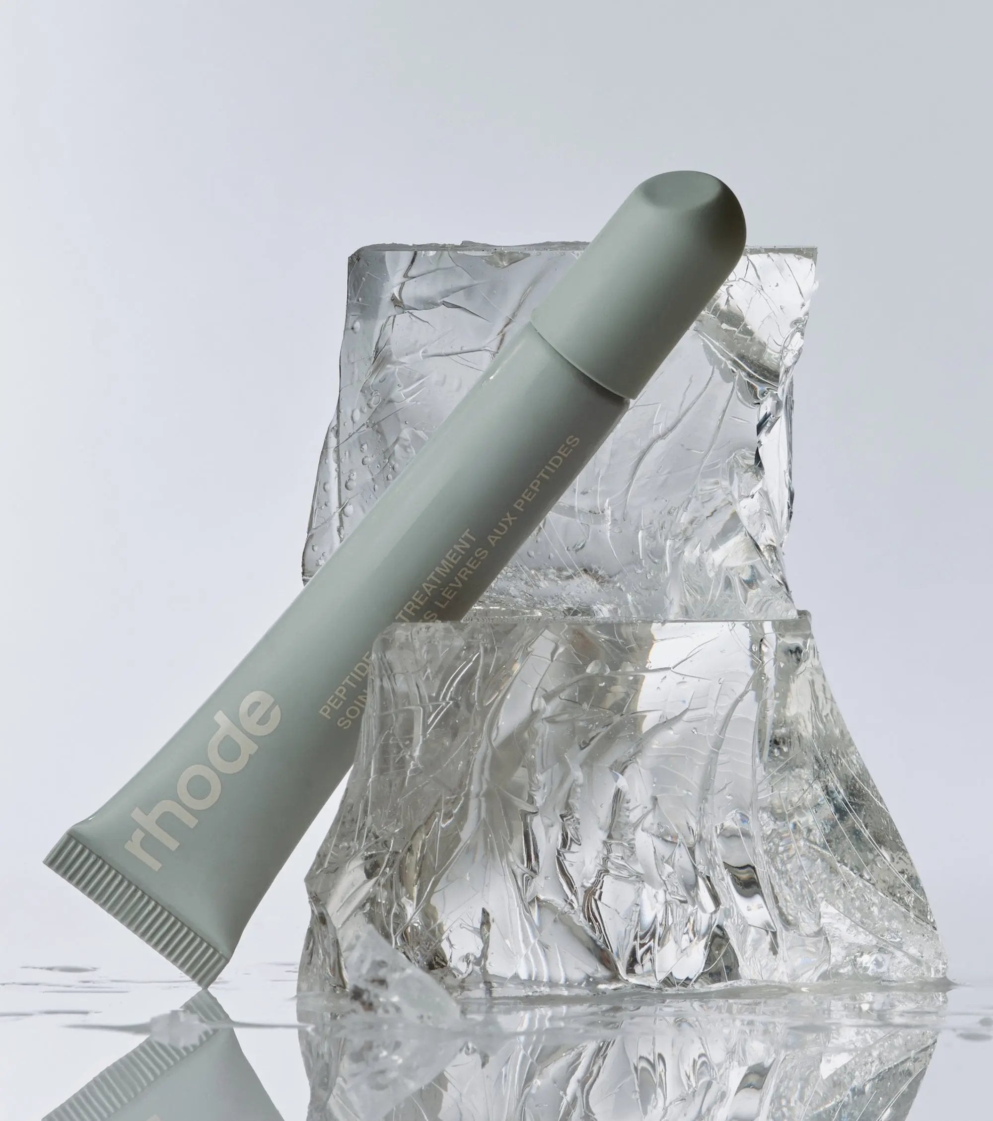 Бальзам для губ от Rhode / The Peptide Lip treatments rhode